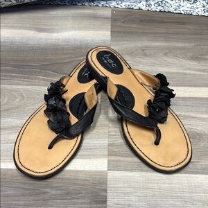 🏁 b.o.c. Women's Black and Tan leather Sandals size 10